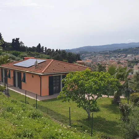 Villa Lazzarini Appartamento Rosella in Villa con piscina a 2km dal mare-3